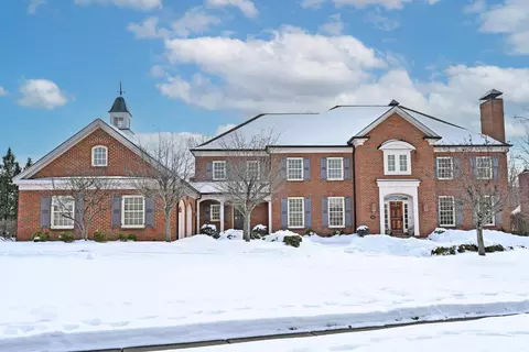 931 Turning Point Ln, Hamilton Township, OH 45039