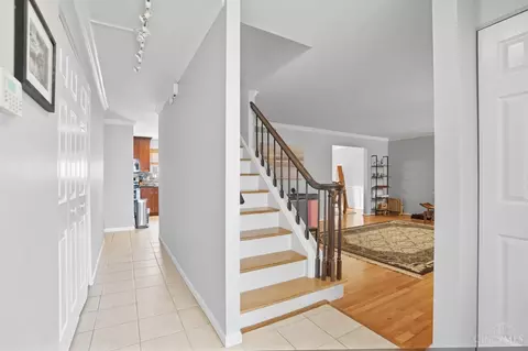 Entry Way - 7835 Pfeiffer Rd, Montgomery, OH 45242 photo 2 of 3