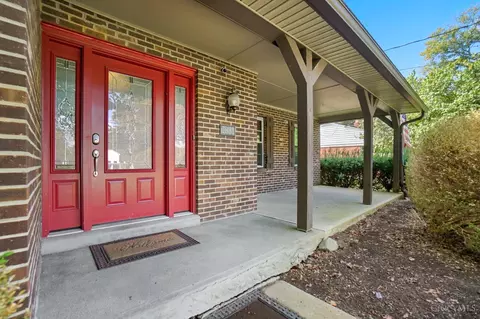 Exterior - 7835 Pfeiffer Rd, Montgomery, OH 45242 photo 2 of 12