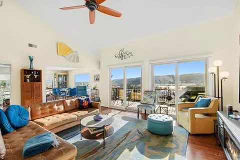 3304 Columbia Pkwy, Cincinnati, OH 45226