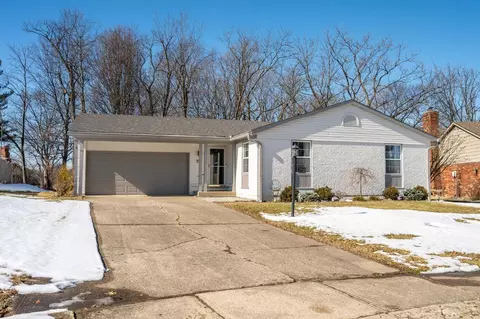 2713 Falconbridge Dr, Cincinnati, OH 45238