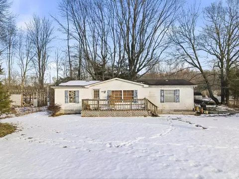 1921 Amiott Ln, Mount Orab, OH 45154