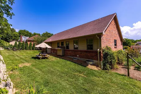 Exterior - 540 Aston View Ln, Cleves, OH 45002 photo 3 of 8