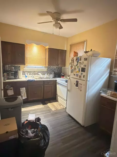 Kitchen - 4120 St William Ave, Cincinnati, OH 45205 photo 1 of 2