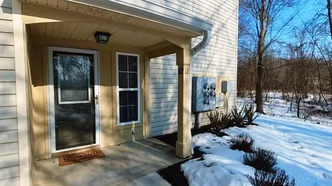 12 Ledgerwoods Dr, Amelia, OH 45102