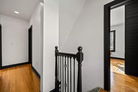 Entry Way - 2736 Atlantic Ave, Cincinnati, OH 45209 photo 4 of 4