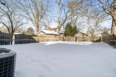 Exterior - 2736 Atlantic Ave, Cincinnati, OH 45209 photo 7 of 7