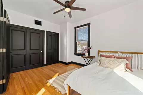 Bedroom - 2736 Atlantic Ave, Cincinnati, OH 45209 photo 3 of 5