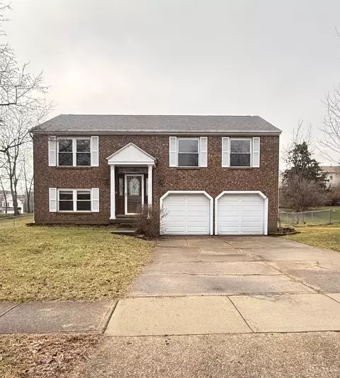 236 Fairborn Dr, Hamilton, OH 45013