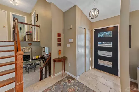 Entry Way - 9621 Iris Dr, West Chester, OH 45241 photo 1 of 2