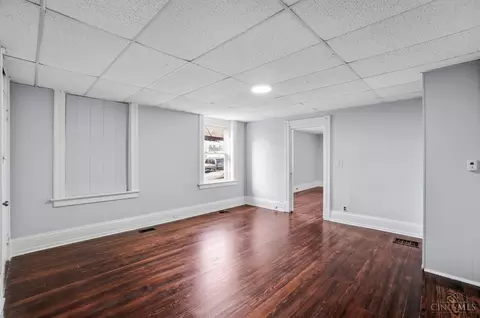 Living - 1900 State Ave, Cincinnati, OH 45204 photo 4 of 8