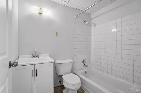 Bath - 1900 State Ave, Cincinnati, OH 45204 photo 1 of 4