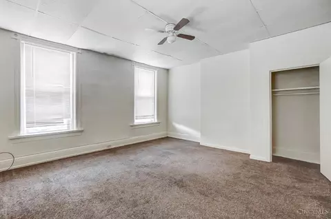 Bedroom - 1900 State Ave, Cincinnati, OH 45204 photo 1 of 6