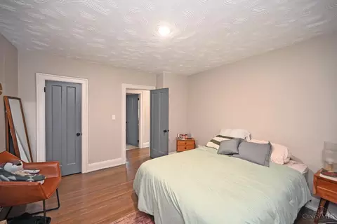 Bedroom - 6460 Mchugh Pl, Cincinnati, OH 45213 photo 3 of 6