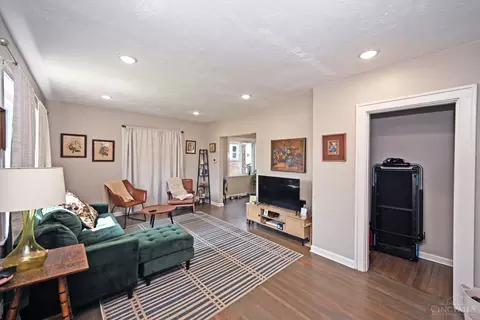 Living - 6460 Mchugh Pl, Cincinnati, OH 45213 photo 1 of 5