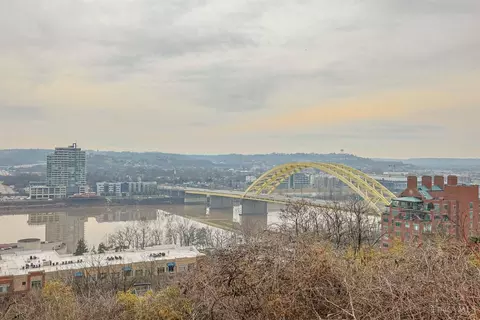View/Area - 1004 Celestial St, Cincinnati, OH 45202 photo 2 of 5