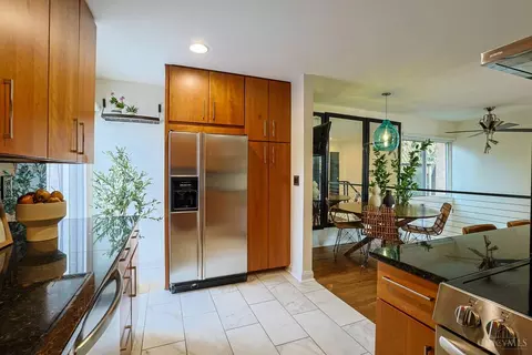 Kitchen - 1004 Celestial St, Cincinnati, OH 45202 photo 3 of 5