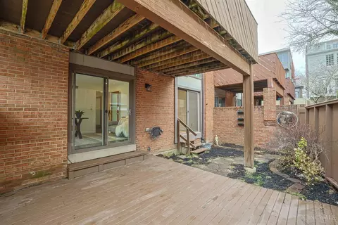 Exterior - 1004 Celestial St, Cincinnati, OH 45202 photo 6 of 9