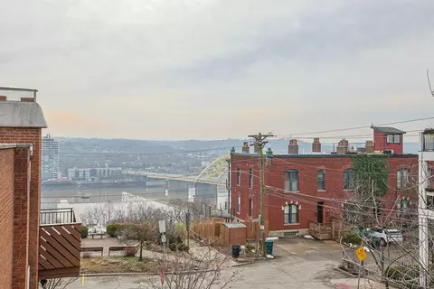 View/Area - 1004 Celestial St, Cincinnati, OH 45202 photo 1 of 5