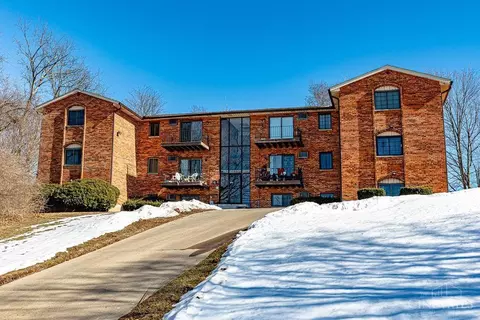 6 Camelot Ct, Fairfield, OH 45014