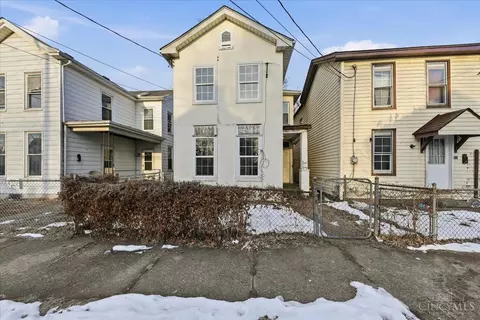 319 11th St, Hamilton, OH 45011