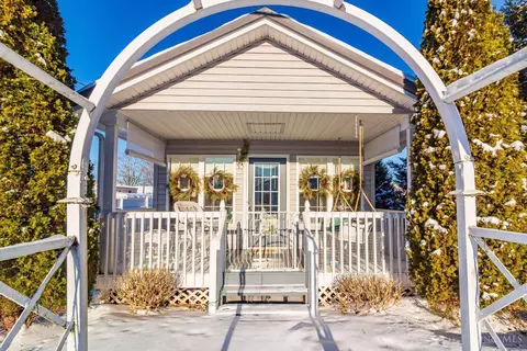 75 Cobler St, Peebles, OH 45660