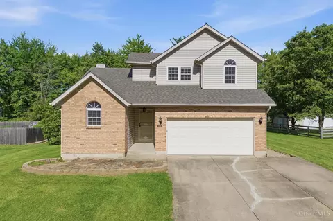 3326 Green Meadow Ct, Batavia, OH 45103