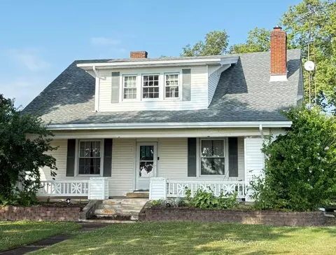 7764 Glaze Rd, New Holland, OH 43145
