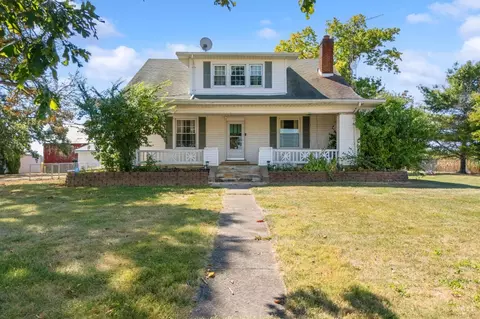 7764 Glaze Rd, New Holland, OH 43145