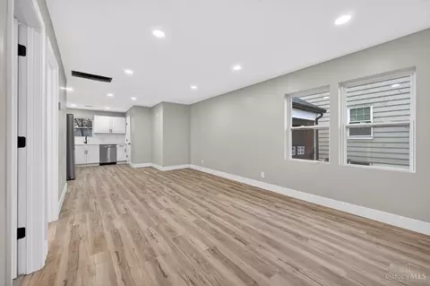 Living - 6781 Somerset Dr, Cincinnati, OH 45224 photo 1 of 6