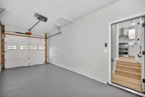 Entry Way - 6781 Somerset Dr, Cincinnati, OH 45224 photo 1 of 1