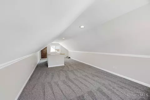 1144 Hempstead Dr, Cincinnati, OH 45231 photo 20