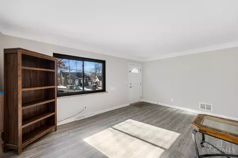 1144 Hempstead Dr, Cincinnati, OH 45231 photo 7