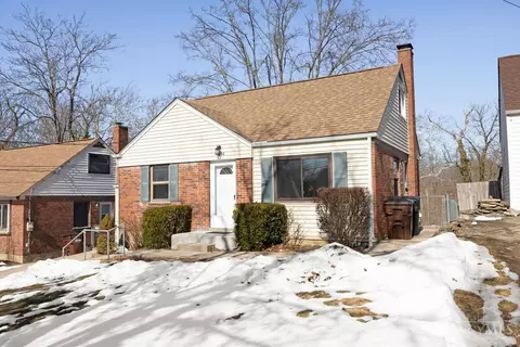 1144 Hempstead Dr, Cincinnati, OH 45231 photo 2