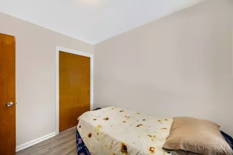 1144 Hempstead Dr, Cincinnati, OH 45231 photo 15