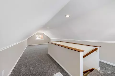 1144 Hempstead Dr, Cincinnati, OH 45231 photo 17