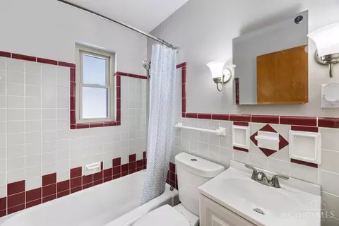 1144 Hempstead Dr, Cincinnati, OH 45231 photo 12