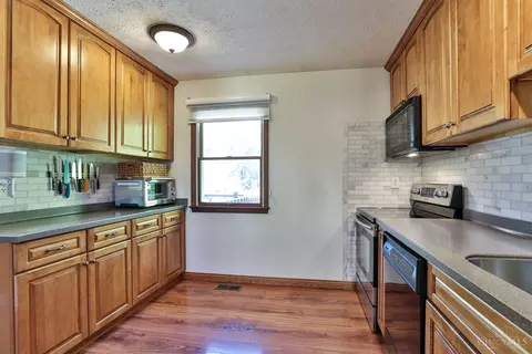 Kitchen - 57 Landis Cir, Millville, OH 45013 photo 1 of 4