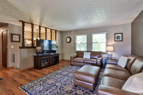 Living - 57 Landis Cir, Millville, OH 45013 photo 3 of 3
