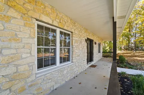 Exterior - 673 Brandy Way, Cincinnati, OH 45244 photo 5 of 18