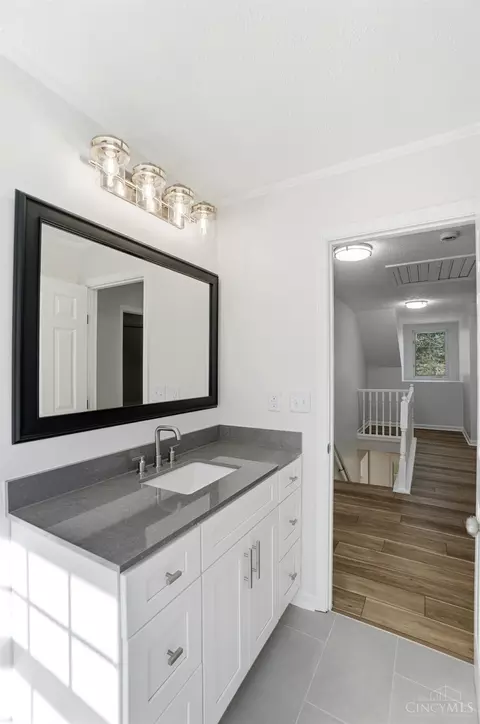 Bath - 673 Brandy Way, Cincinnati, OH 45244 photo 7 of 9