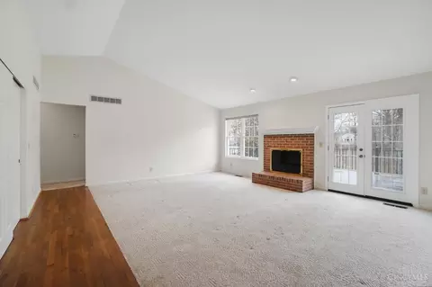 Living - 1090 Galbraith Rd, Cincinnati, OH 45231 photo 2 of 4