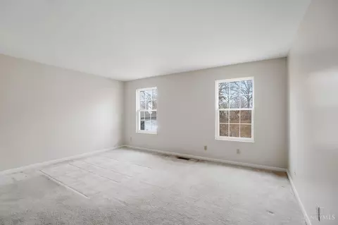 Bedroom - 1090 Galbraith Rd, Cincinnati, OH 45231 photo 1 of 5