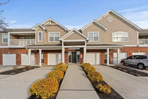 3564 Chestnut Park Ln, Cleves, OH 45002