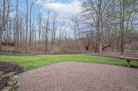 Exterior - 9933 Hampstead Ct, West Chester, OH 45241 photo 8 of 10
