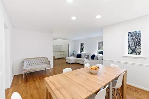 Dining - 9933 Hampstead Ct, West Chester, OH 45241 photo 3 of 3