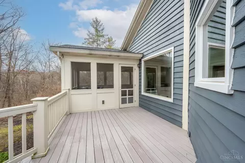 Exterior - 9933 Hampstead Ct, West Chester, OH 45241 photo 4 of 10
