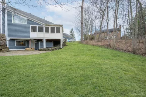 Exterior - 9933 Hampstead Ct, West Chester, OH 45241 photo 7 of 10