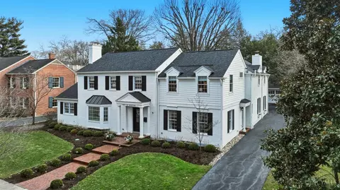 6617 Mariemont Ave, Mariemont, OH 45227