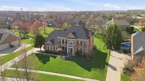 4065 Village Ridge Dr, Mason, OH 45040